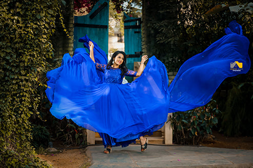 Pre Wedding And Maternity Premiam Blue Tail Gown