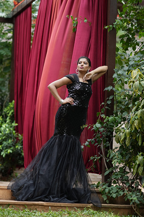Fish Cut Black Colour Gown