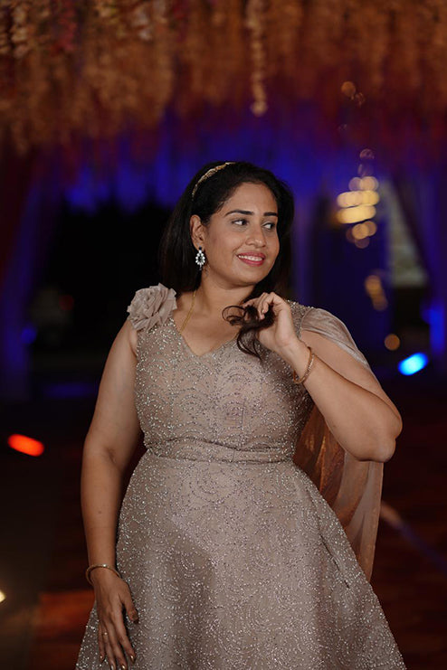 Ball Gown Light Creem Colour