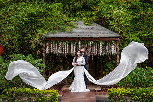 Pre Wedding And Maternity And Premiem White Tail Gown